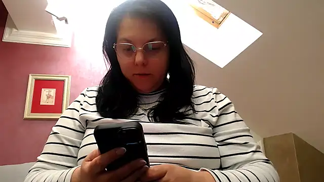 Wetandnaughtyxx online show from 04-09-26, 06:30