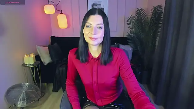 Snapshot of MonicaCheerful chatting on 02-21-25, 05:31 MonicaCheerful online show from 02-21-25, 05:31