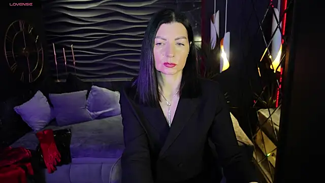 Snapshot of MonicaCheerful chatting on 02-19-25, 06:11 MonicaCheerful online show from 02-19-25, 06:11