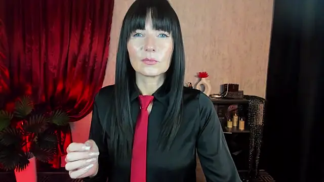 Snapshot of MonicaCheerful chatting on 10-01-25, 12:42 MonicaCheerful online show from 10-01-25, 12:42