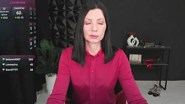 Snapshot of MonicaCheerful chatting on 03-01-25, 02:44 MonicaCheerful online show from 03-01-25, 02:44