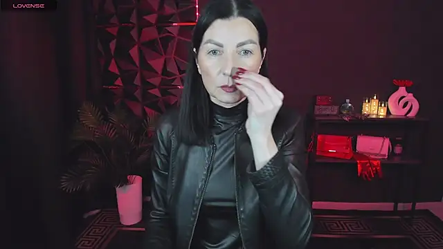 Snapshot of MonicaCheerful chatting on 03-12-25, 11:21 MonicaCheerful online show from 03-12-25, 11:21
