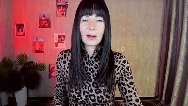 Snapshot of MonicaCheerful chatting on 10-05-25, 12:40 MonicaCheerful online show from 10-05-25, 12:40