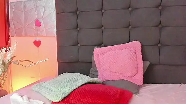 Alice evans lov online show from 02-14-25, 08:21