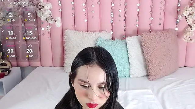 LalyCastro online show from 11-07-25, 02:43