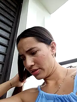 Snapshot of -Nicol chatting on 02-18-25, 04:47 -Nicol online show from 02-18-25, 04:47