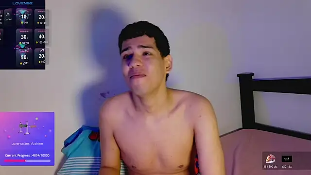 Snapshot of Santiago-Thompson chatting on 02-10-26, 02:27 Santiago-Thompson online show from 02-10-26, 02:27