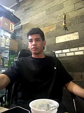 Santiago-Thompson online show from 12-20-25, 09:28