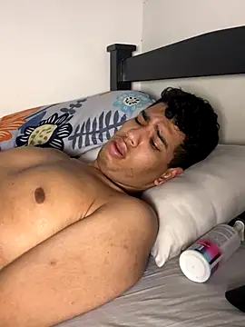 Santiago-Thompson online show from 10-20-25, 07:42