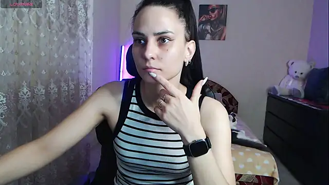 Kriss brunette 5 online show from 11-27-25, 09:10