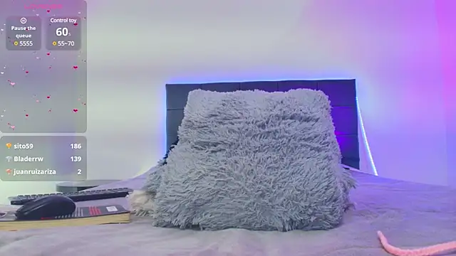 Sophie Astor online show from 03-18-25, 01:57