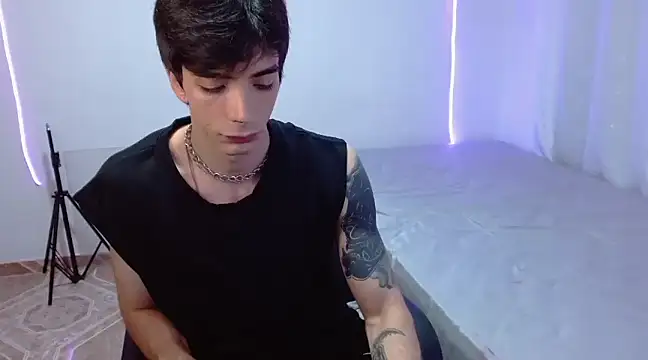 H3ll B0I online show from 03-13-25, 08:00