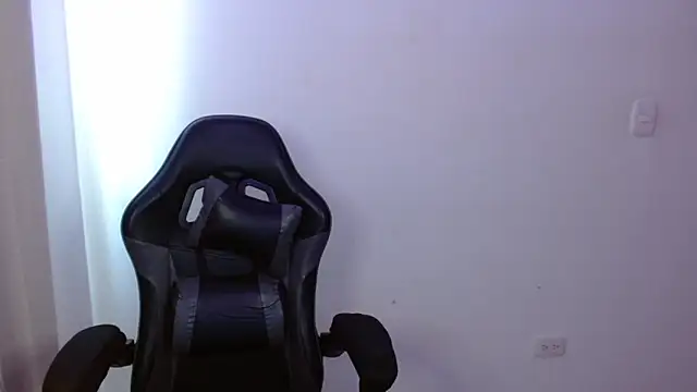 H3ll B0I online show from 03-11-26, 08:14