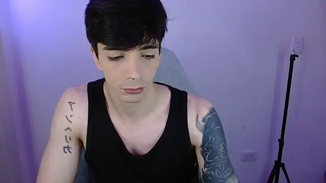 H3ll B0I online show from 03-25-26, 11:47