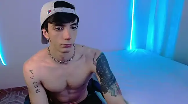 H3ll B0I online show from 02-09-25, 06:11