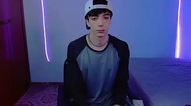 H3ll B0I online show from 02-17-25, 11:22