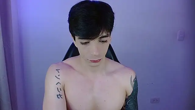 H3ll B0I online show from 04-11-26, 06:10