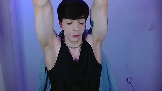 H3ll B0I online show from 04-07-26, 10:55