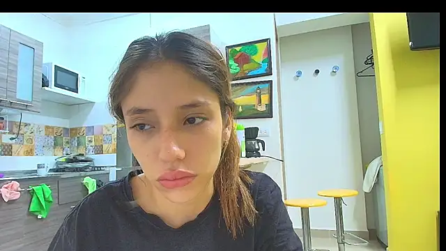 Alaiapink online show from 05-25-26, 12:04