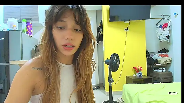 Alaiapink online show from 07-12-26, 02:12