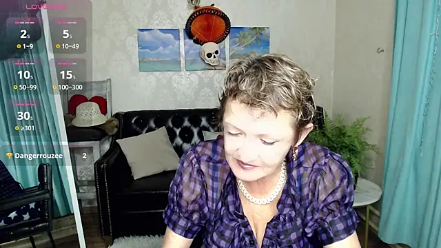 SexyGrandma  online show from 10-20-25, 05:13