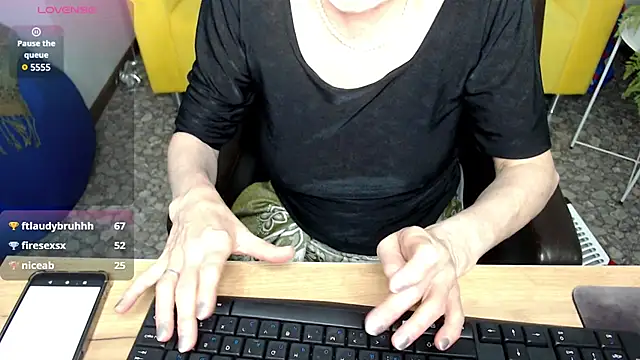 SexyGrandma  online show from 02-25-25, 12:47