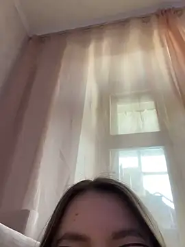 Snapshot of DearAlise chatting on 03-11-26, 10:42 DearAlise online show from 03-11-26, 10:42