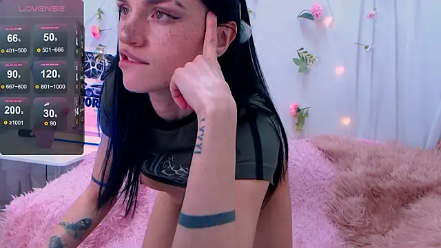 Holygirl  online show from 03-16-26, 01:57