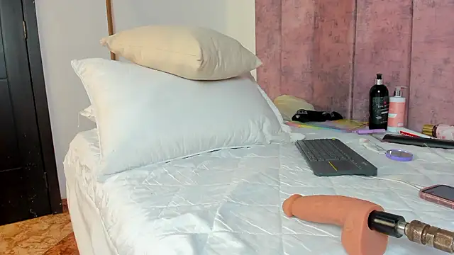 Annita001 online show from 01-12-26, 06:58