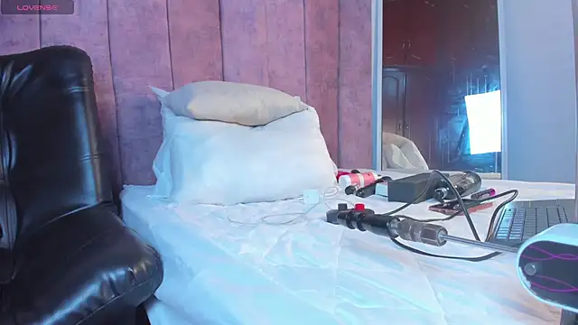 Annita001 online show from 03-12-26, 06:34