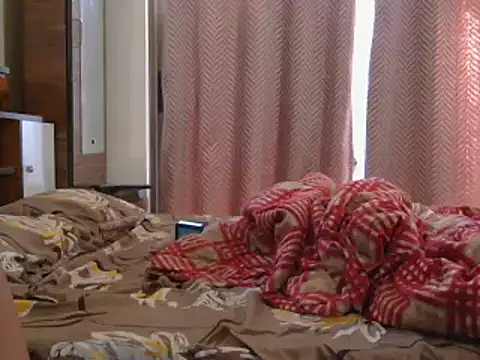 Cutie Pie1p online show from 02-16-25, 09:04