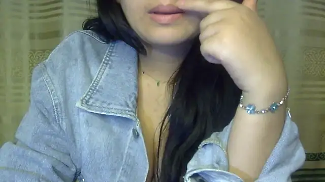 Snapshot of undressed_princesss chatting on 06-02-26, 05:57 undressed princesss online show from 06-02-26, 05:57