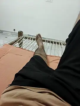 xmanrawan2 online show from 11-04-25, 01:26