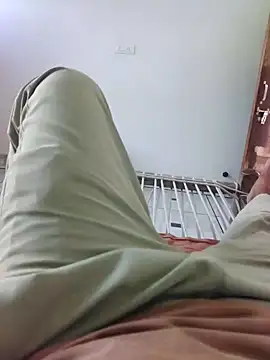 xmanrawan2 online show from 09-20-25, 04:28