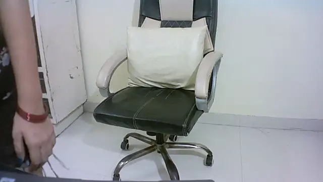 kajal  bhabhi  online show from 05-27-26, 02:57