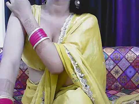 Snapshot of kajal__bhabhi_ chatting on 10-18-25, 06:10 kajal bhabhi online show from 10-18-25, 06:10