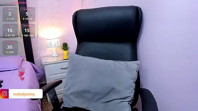 MelodyWinx online show from 11-10-25, 08:14