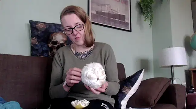 Astrid-Gilbert online show from 02-25-25, 11:21