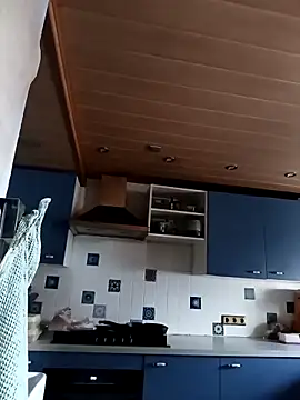 Astrid-Gilbert online show from 03-07-25, 07:19