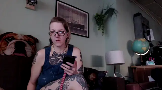 Astrid-Gilbert online show from 03-02-25, 09:32