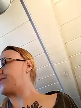 Astrid-Gilbert online show from 10-29-25, 08:02