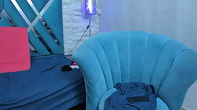 Emmagomez   online show from 02-19-25, 12:03