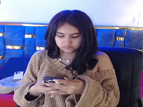 Snapshot of emily_fox_3 chatting on 09-19-25, 03:21 emily fox 3 online show from 09-19-25, 03:21