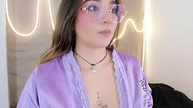 Shanntal  online show from 02-19-26, 07:44