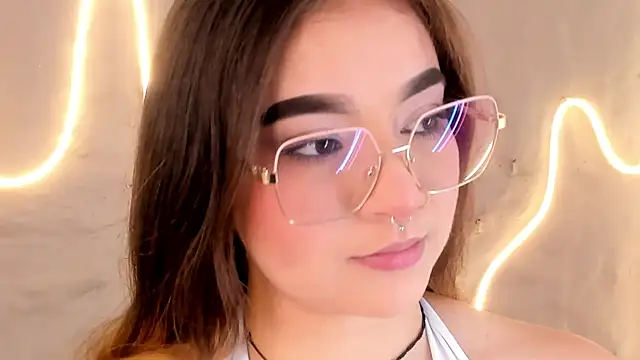 Shanntal  online show from 02-14-26, 07:47