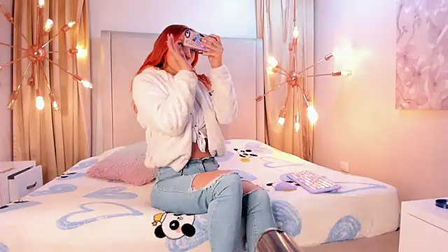 zoe taylorr1 online show from 10-09-25, 02:45