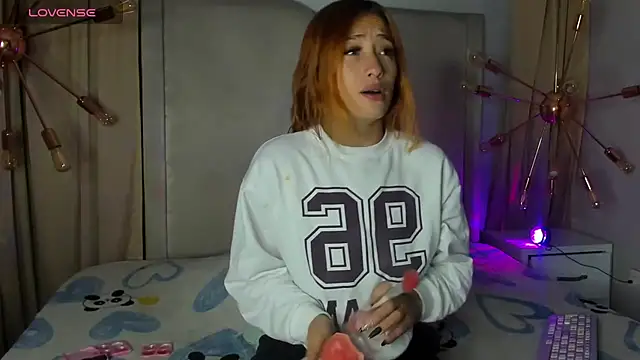 zoe taylorr1 online show from 01-10-26, 11:38