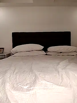 sofiaxox online show from 11-18-25, 06:22