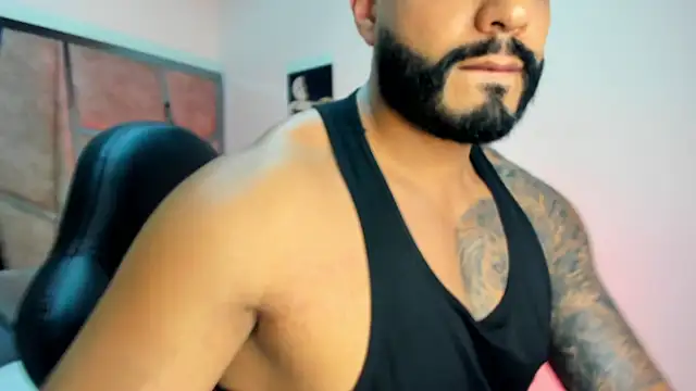 LeandroRusso online show from 02-21-25, 07:32