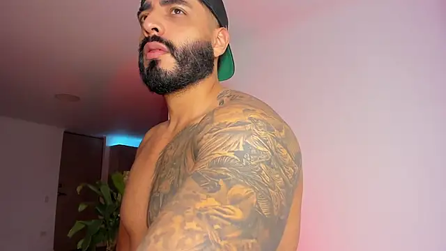 LeandroRusso online show from 03-18-25, 02:29